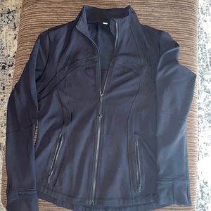 Womens size 14 Lulu Lemon define jacket.
